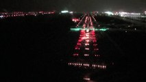 KLM Boeing B747-400 Rainy landing Taipeh by night Cockpit view