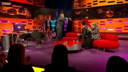 Lily Allen - Air Balloon: Live at The Graham Norton Show 2014