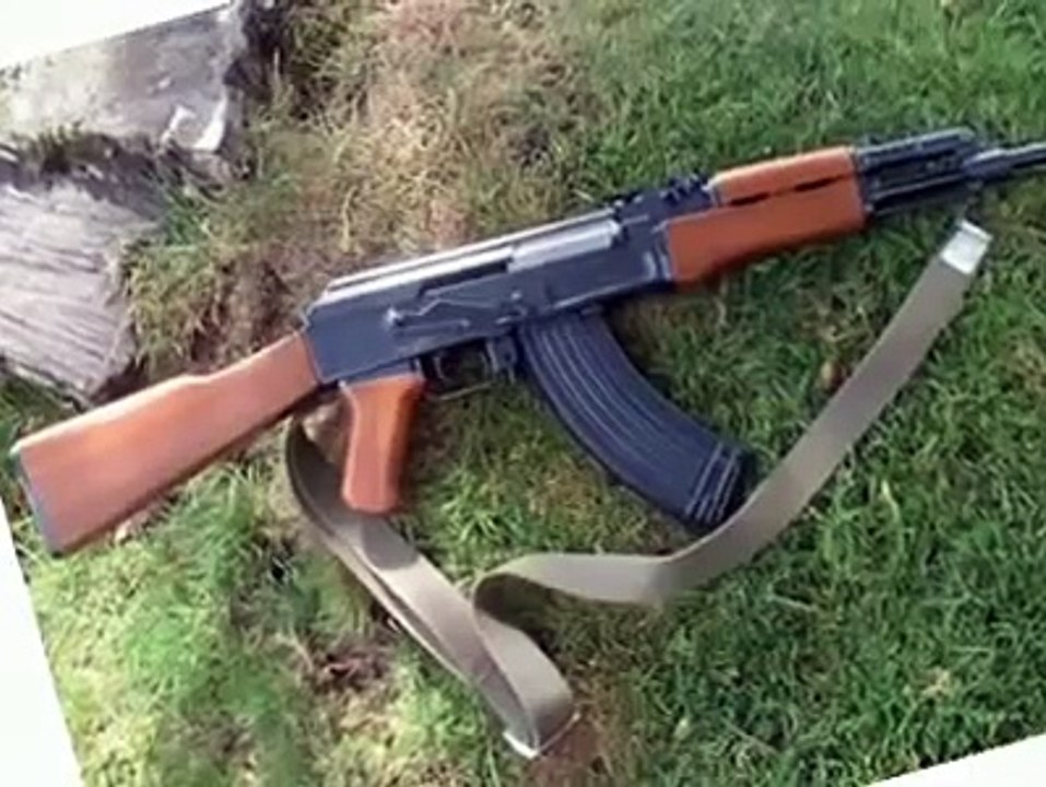 LTTE handover Weapons to Indian Army (IPKF) and Sri Lankan Goverment in 1987