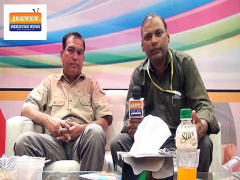 Dr. Muhammad Nadeem Sarwar (MD Sanna Laboratories talked with Naveed Farooqi in LDFA Expo 2015 at Karachi.