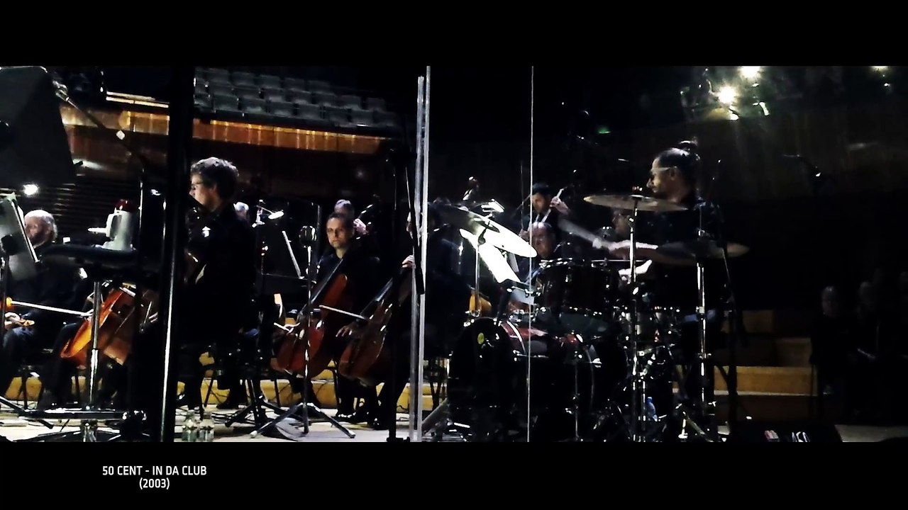 Un orchestre joue un medley de 30 chansons Hip-Hop légendaires