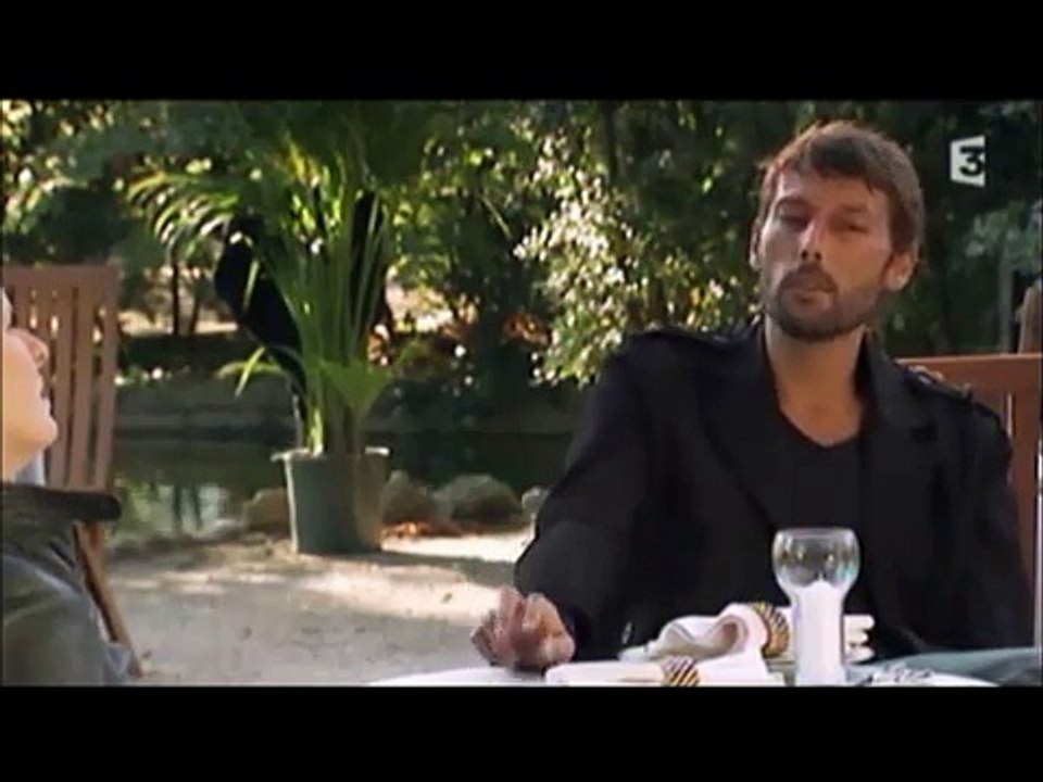 Plus Belle La Vie - 08 Novembre 2010 - Luna fait une rencontre pas très agréable