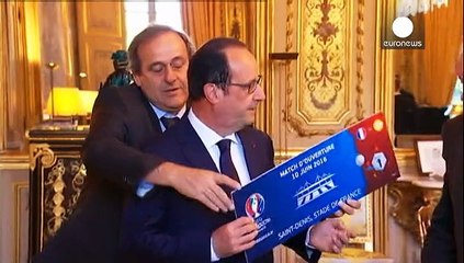 بلاتيني قد يترشح لرئاسة فيفا