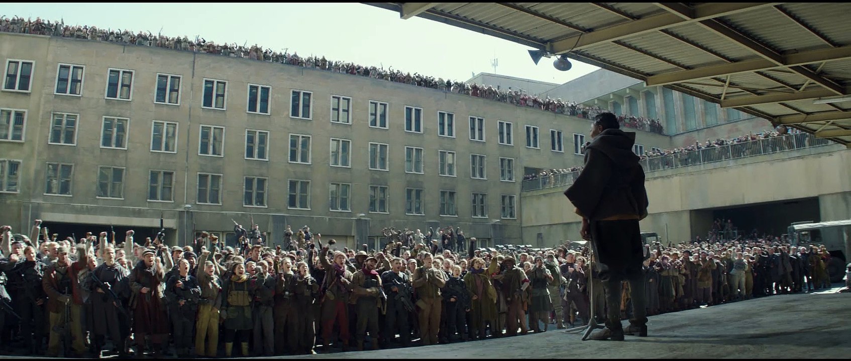 HUNGER GAMES LA RÉVOLTE PARTIE 2 Bande Annonce VOST