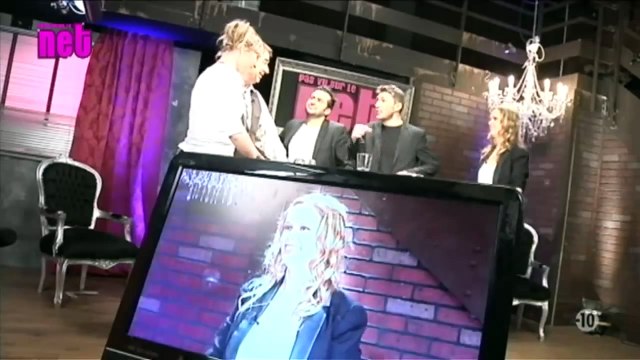 ▶ L'énôrme Tv hypnotisée par Johnny Malle - YouTube [720p]