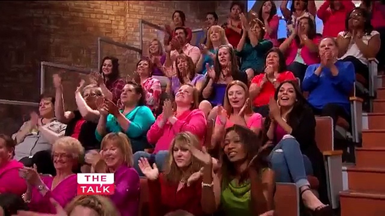 The Talk - Ian Somerhalder Bites Into Mystery Game on The Talk