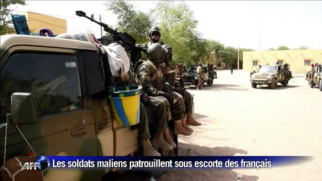 Les soldats maliens découvrent le Nord, sous escorte française