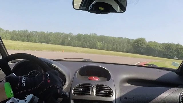 Les Ecuyers 11 juin 2015_vs caterham 485s