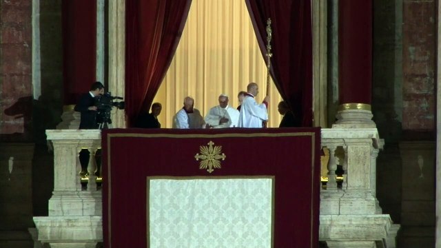 Vaticano juzgará a obispos que encubran pedofilia