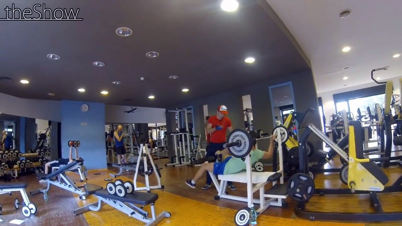 Situazioni Imbarazzanti in Palestra - feat Maurizio Merluzzo - [Esperimento Sociale] - theShow #38