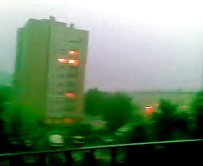 Piorun uderza w budynek w Chorzowie