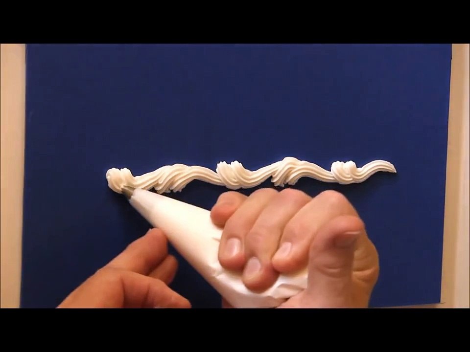 Cake Decorating Border -- Over-Piped Double Reverse Shell Border