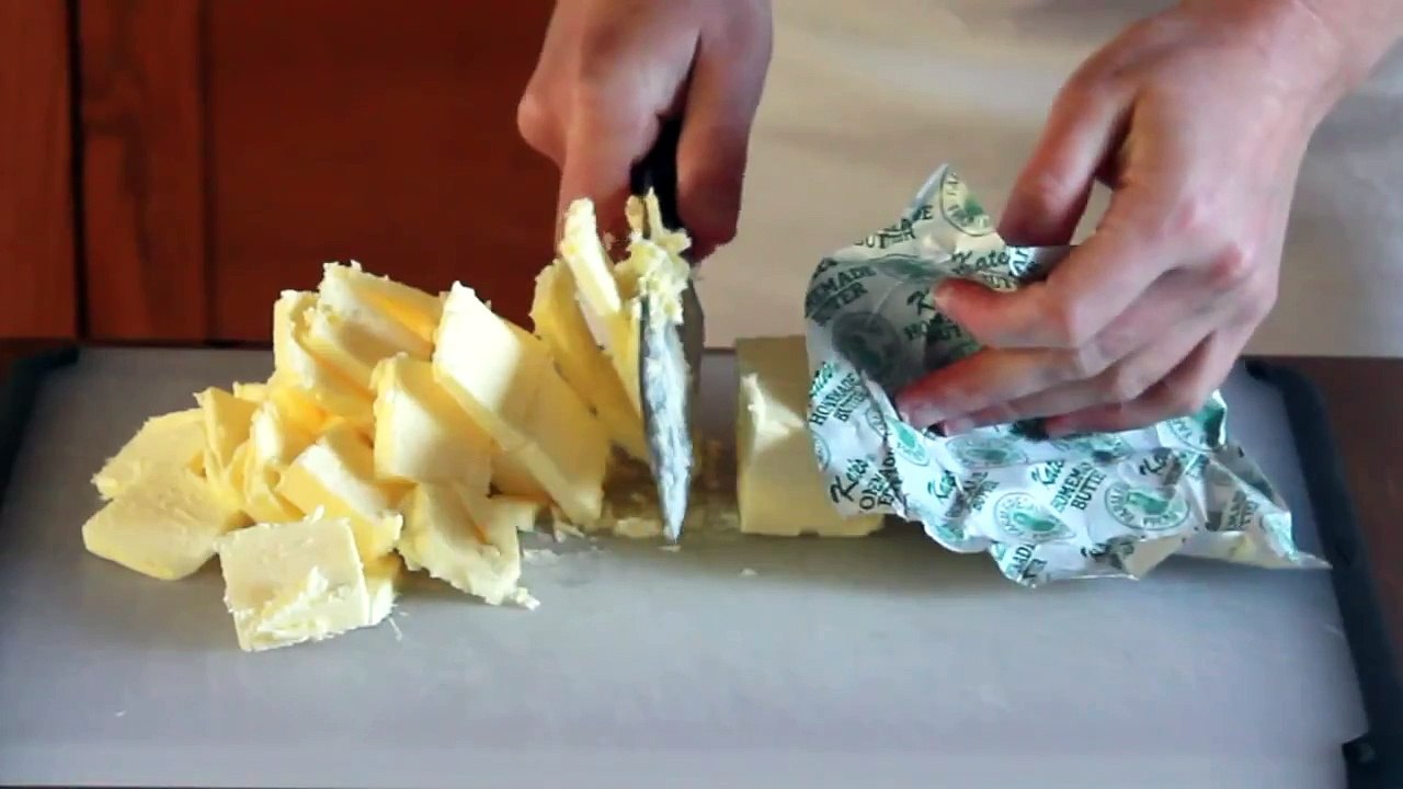 Pie Dough with a Food Processor and Vodka