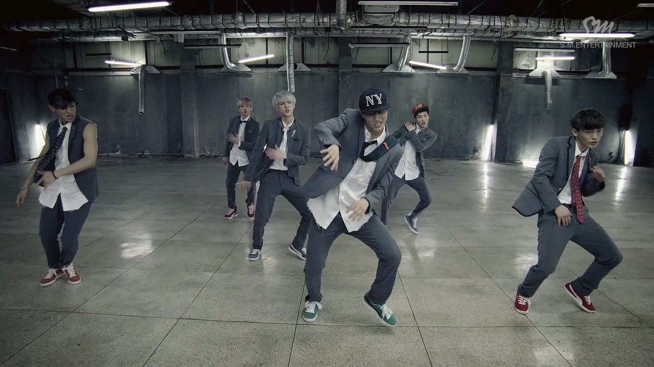 EXO - Growl (Korean Ver.)