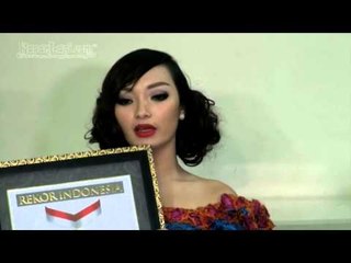 Pengorbanan Zaskia Gotik, Berbuah Album Perdana