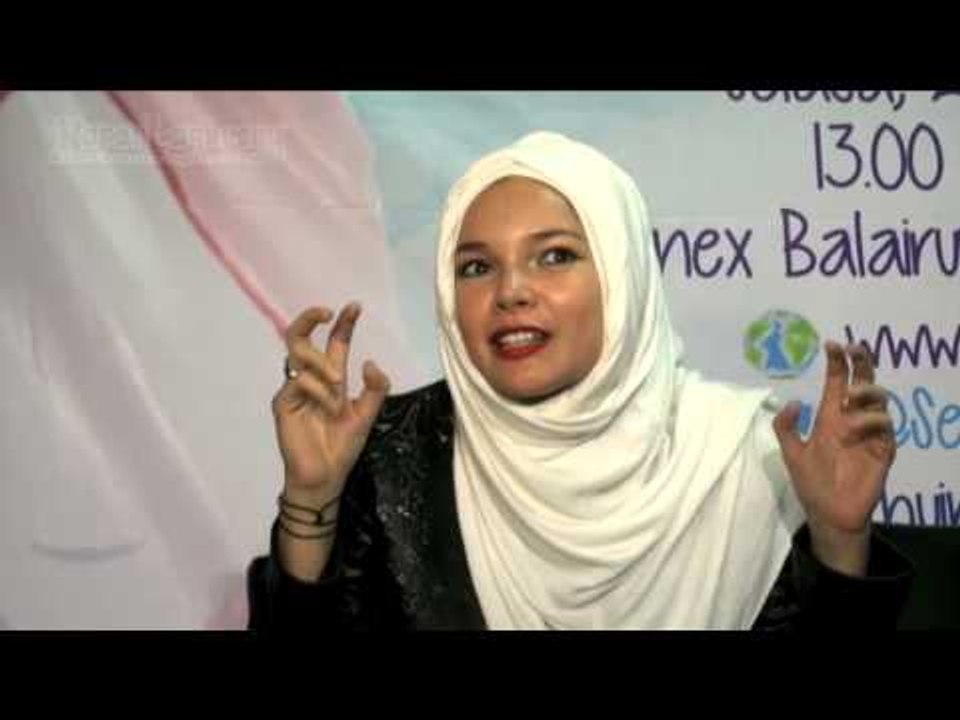 Dewi Sandra Belajar Jadi Ibu
