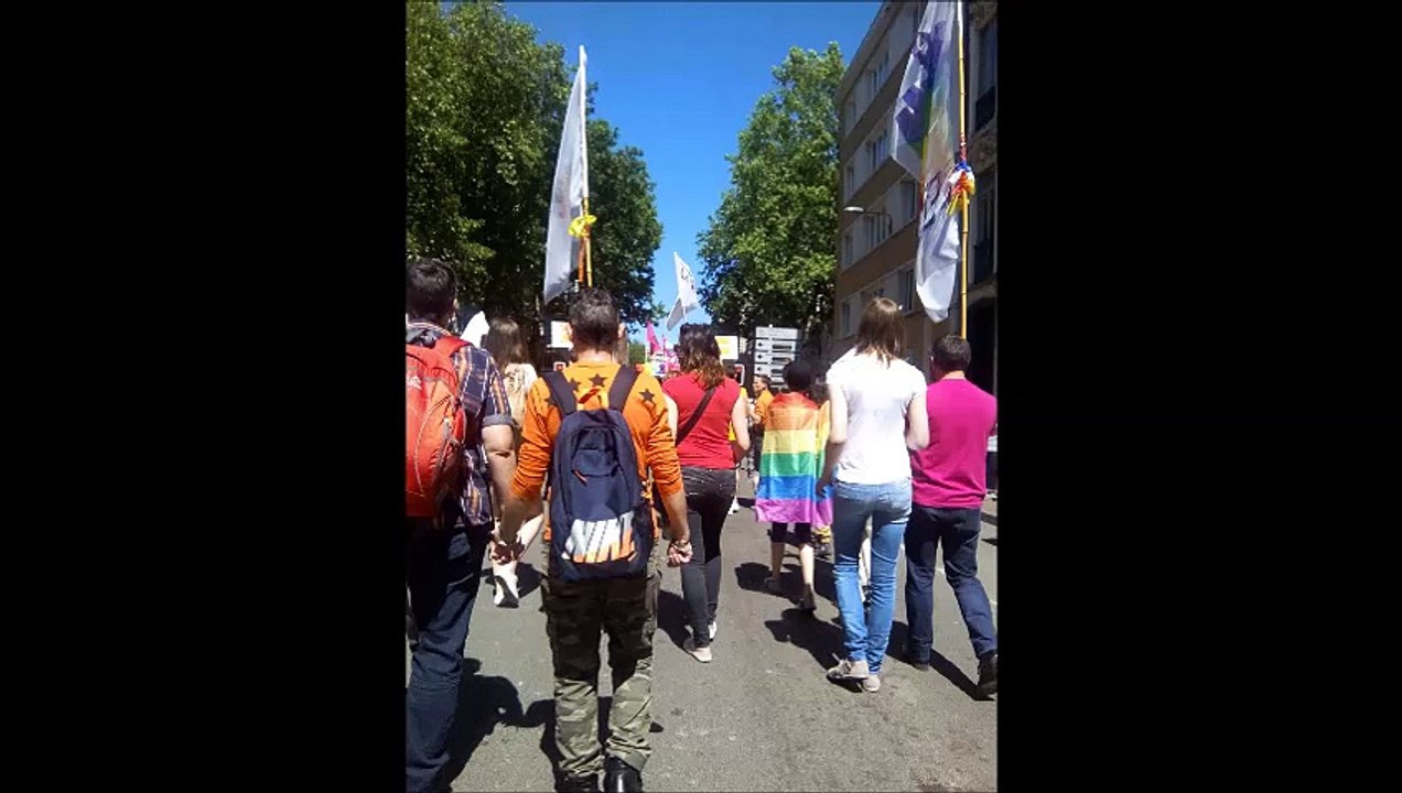Slideshow Marche Des FIERTES LGBTQP Lille 6 juin 2015