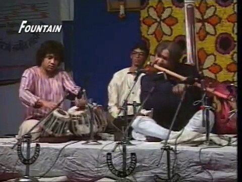 Tabla and Bansuri dialogue. Zakir Hussain vs Hariprasad Chaurasia