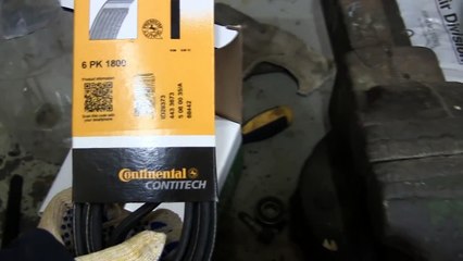 Замена ролика натяжителя ремня привода вспомогательных агрегатов OPEL Vectra B