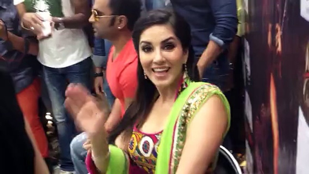 Sunny Leone in Smile