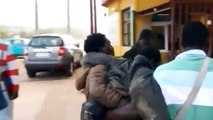 Increible asalto de cientos de inmigrantes a la valla de Melilla