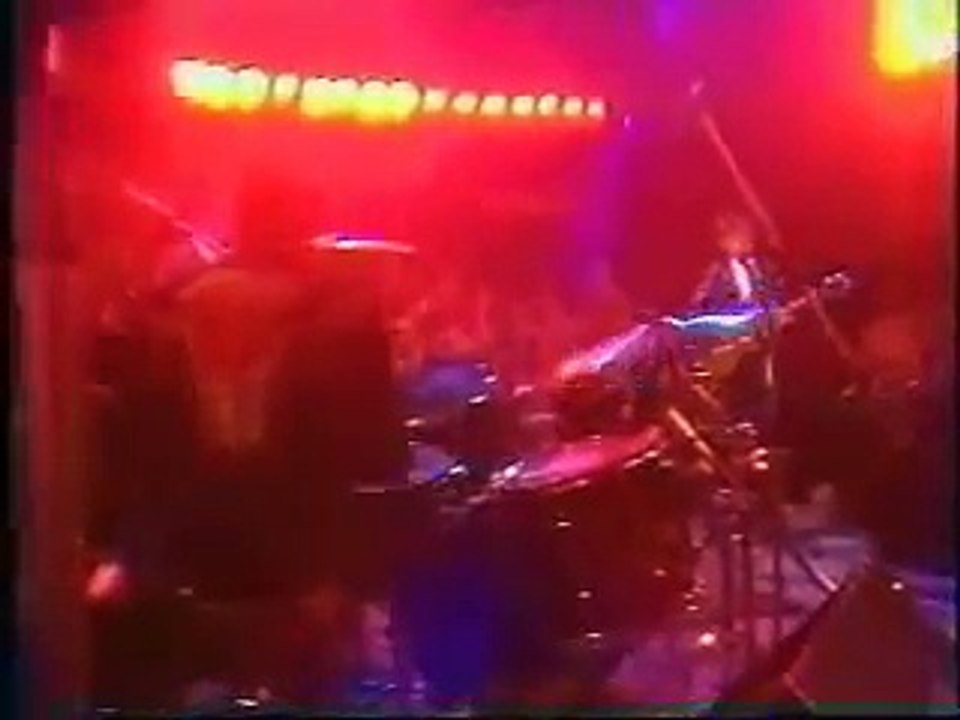 crowded house  this is massive live