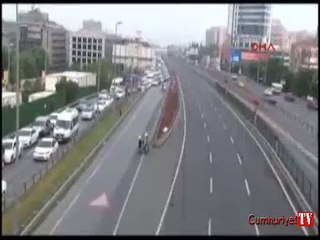 Mecidiyeköy'de motosiklet kazası!.. 1 ölü!