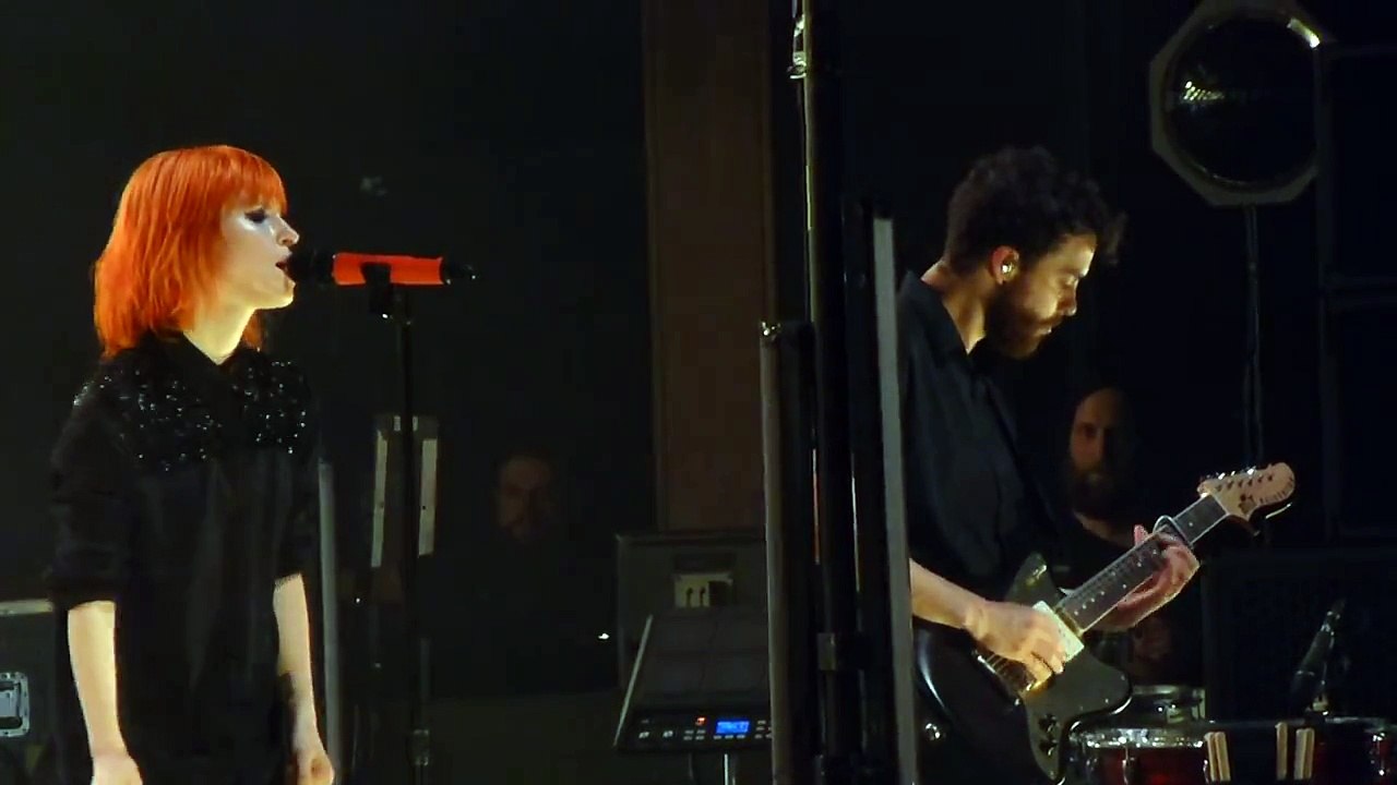 “(One of Those) Crazy Girls” Paramore@Borgata Event Center Atlantic City 5/8/15