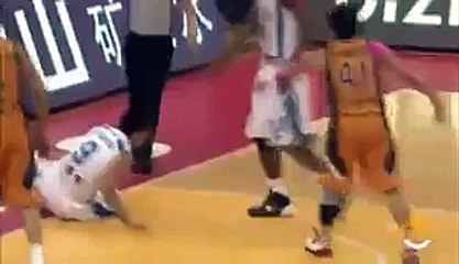 Von Wafer Kung-Fu Knee and Chair throw - Jeremy Tyler challanges Hamed Haddadi to Fight! -
