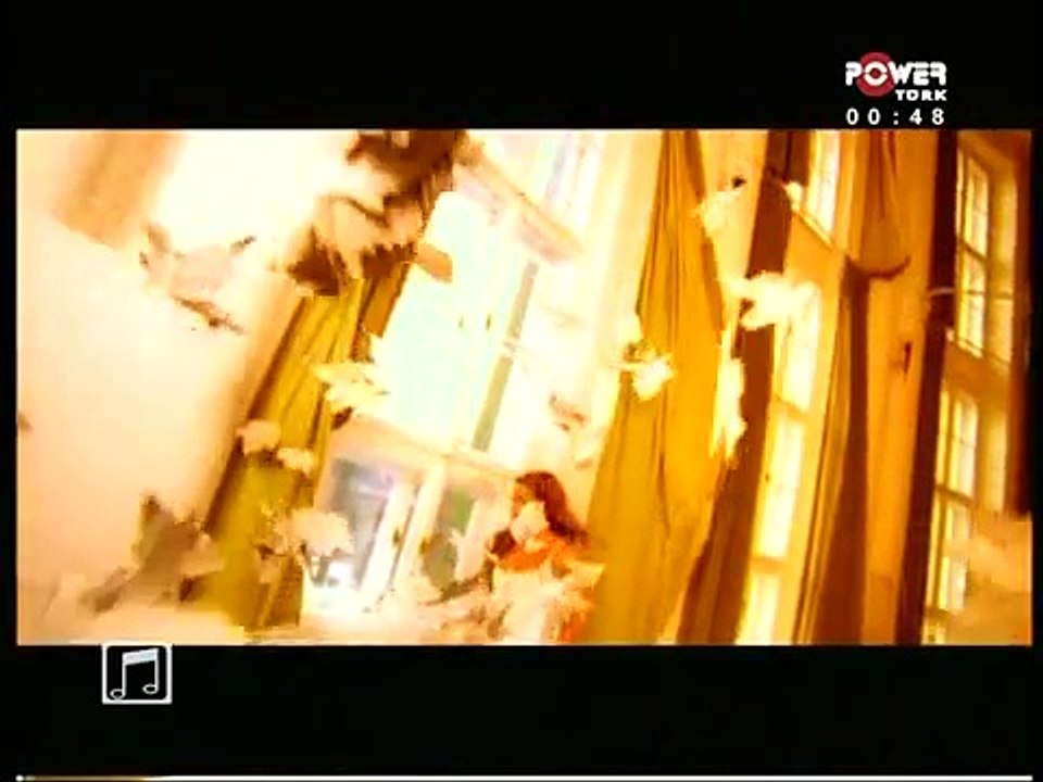 Burcu Gunes - Biz Aski meleklerden Caldik