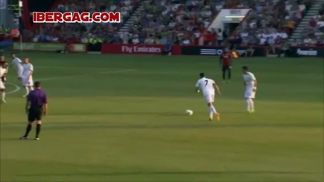 Cristiano Ronaldo casse le bras d'un enfant et lui offre son maillot كريستيانو رونالدو
