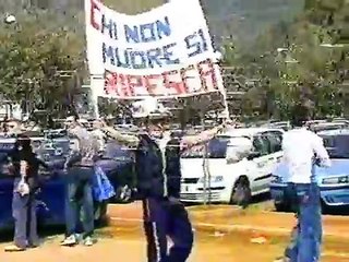 Scontri Salernitana - Napoli   04/04/2004 Stadio Arechi