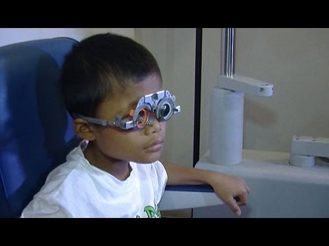 Soni Wakwaw Periksa Mata - Hot Shot 14 November 2014