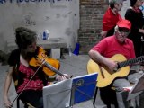 CANTA E SUONA IL “CORO INGRATO” (BIBLIOTECA CHIESA ROSSA DI MILANO)