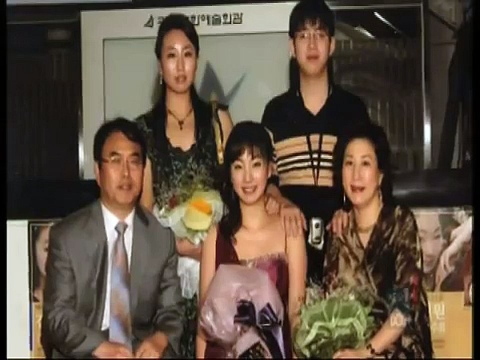 Ji Won Kim | Violinist | 2009 Australian Young Performer of the Year Award Winner | 2009