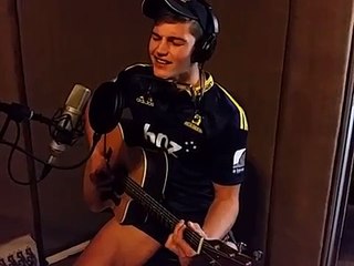 Brendan Peyper - Piano Man