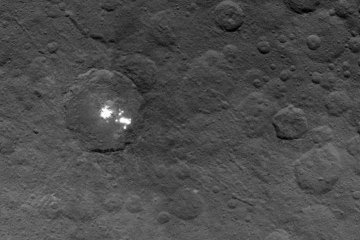 Hielo o sal. ¿Qué brilla intensamente en Ceres?