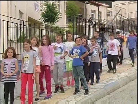 Οι μαθητές του 3ου ΔΣ Καρπενησίου ζωγράφισαν το σχολείο τους