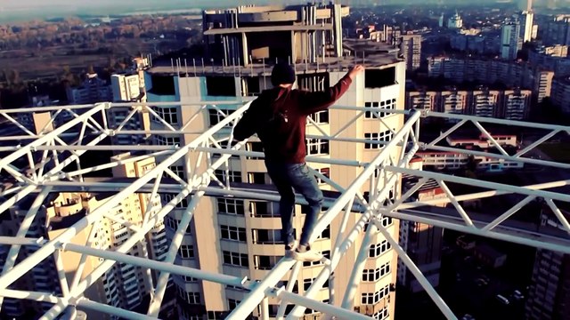 Mustang Wanted 106 meters 347 feet