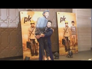 Anil Kapoor LIFTS Ranveer Singh @ PK Success Party