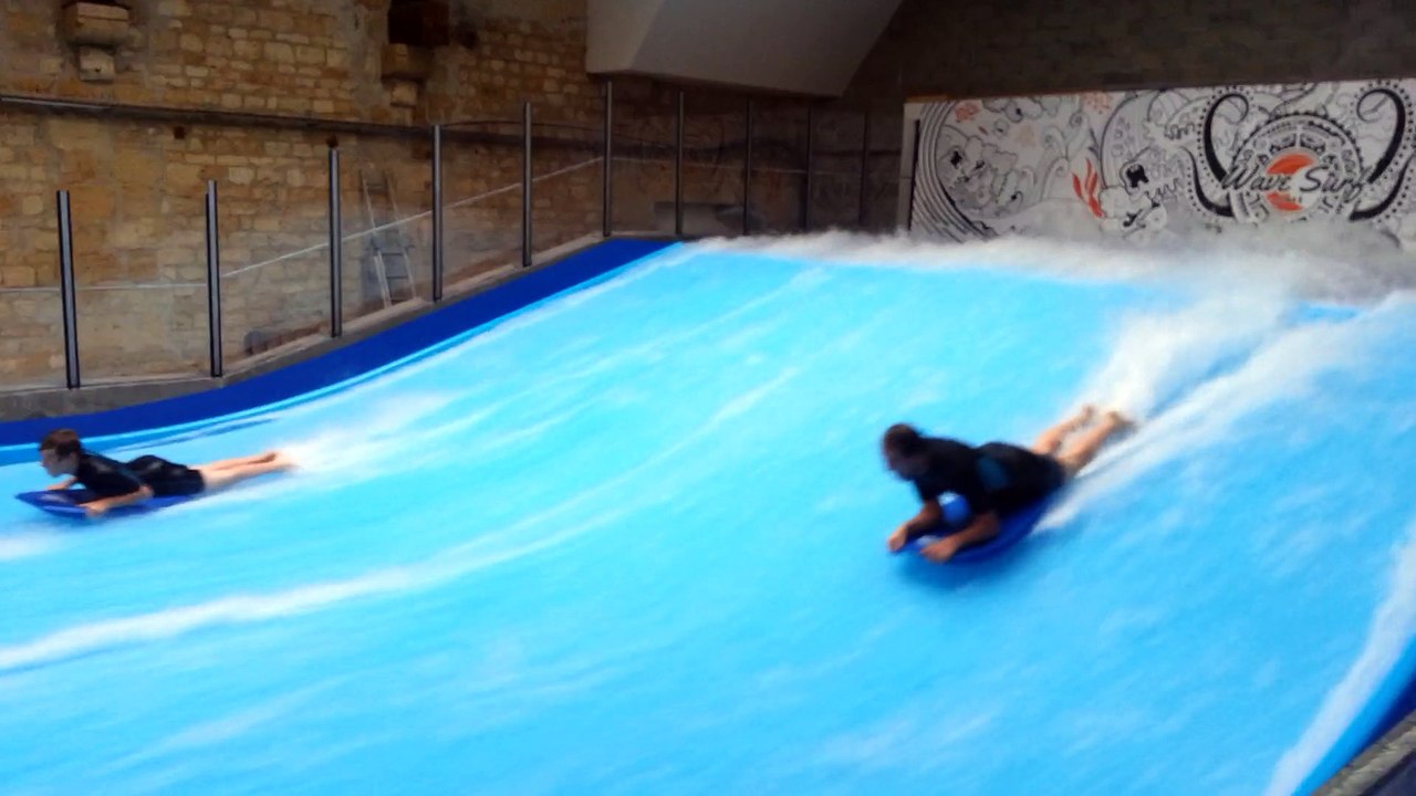 Wave Surf Café