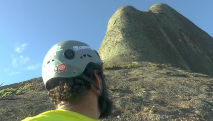 Escaladores alcançam pela primeira vez o pico da Pedra da Lajinha
