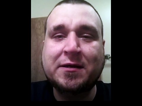 Hombre se graba a sí mismo después de sufrir un ataque de pánico para demostrar que la ansiedad es una enfermedad real”