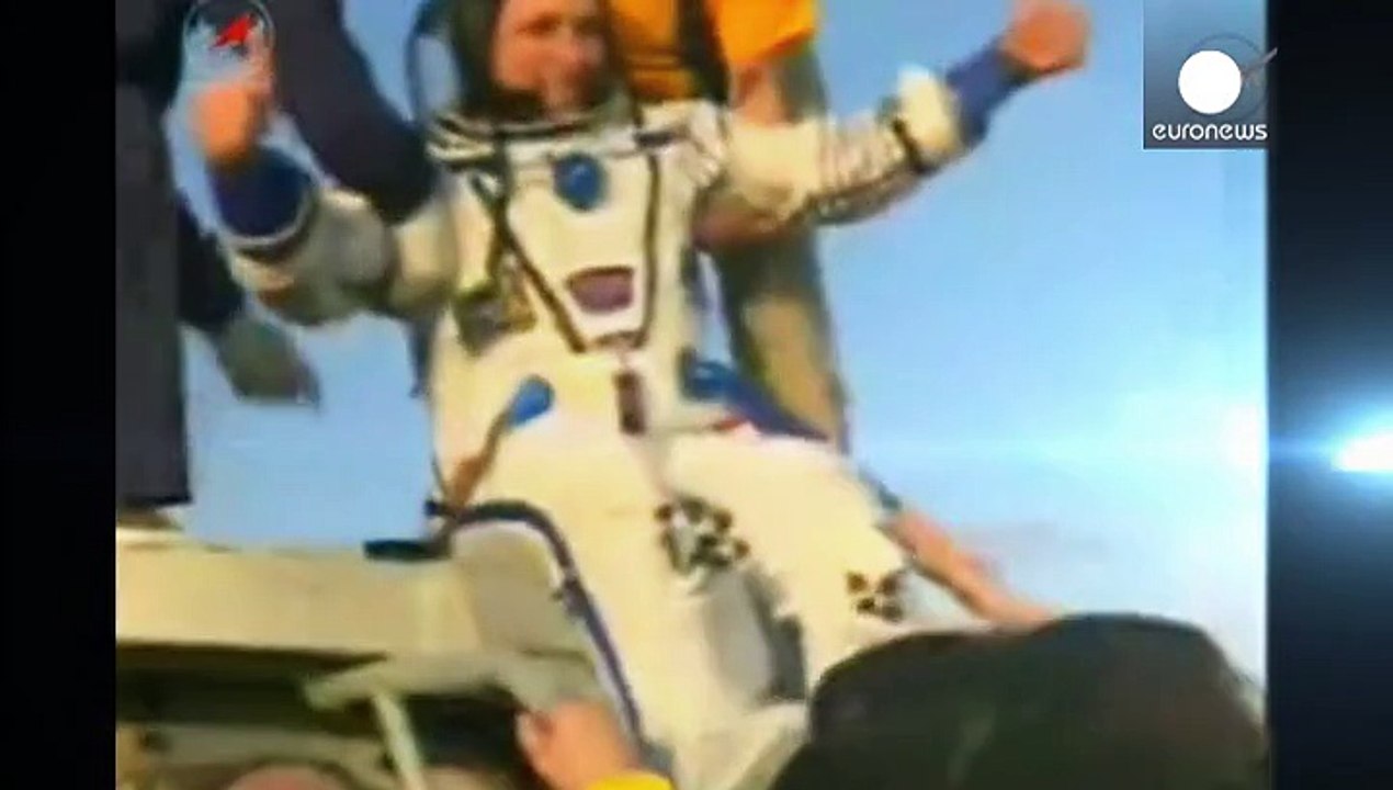 Drei raumfahrer von der iss wieder auf der erde