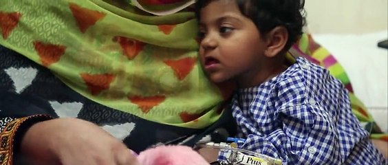 Mubasher Lucman Singing Song for Cancer Patient
