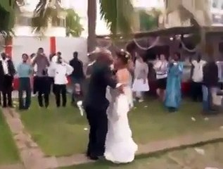 Kale Di Pasand Kale Ne Vehauni Aan