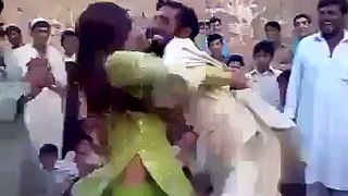 Wrestler Khusra Pathan Wedding Dance Video
