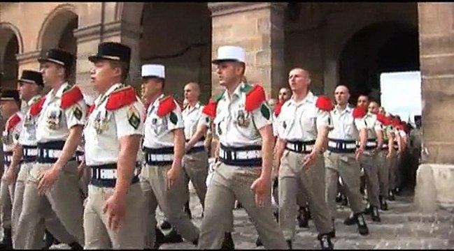 Remise de Képis blancs aux Invalides