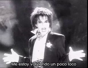 QUEEN - IM GOING SLIGHTLY MAD - (TRADUCIDO AL ESPAÑOL) (1991)