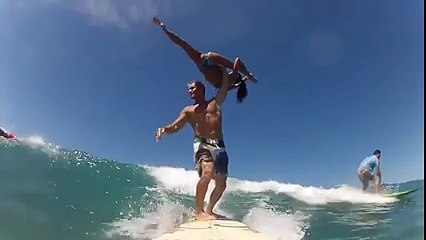 شاهدوا ماذا فعل لها  عجيب والله عجيب